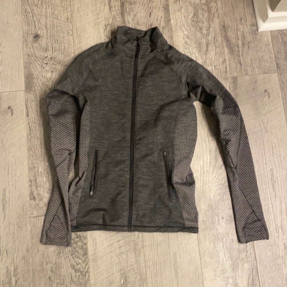 Lululemon ready to run jacket